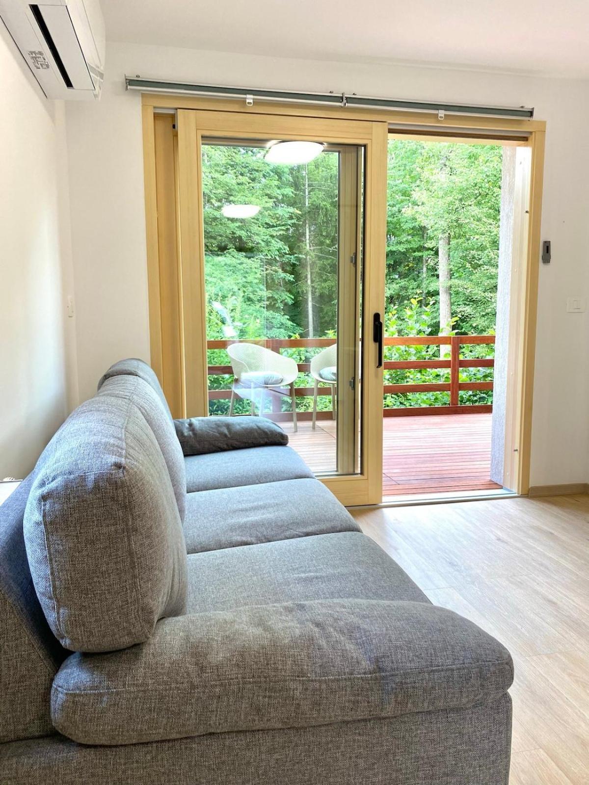 Studio Bela Radovljica Luaran gambar